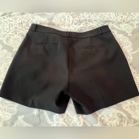 Banana Republic Black Dress Shorts Sleek Design - Picture 2 of 5